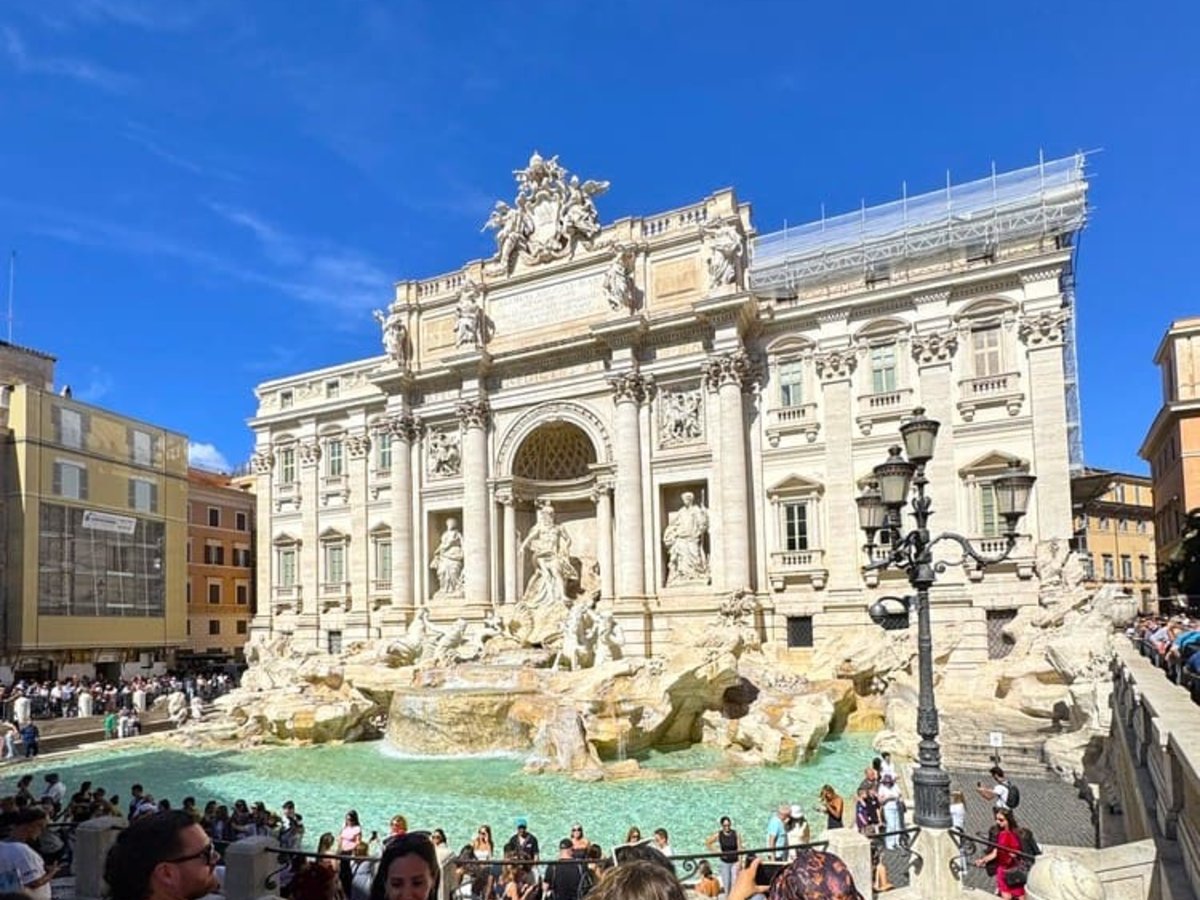 Trevi Fountain, The Trevi Fountain